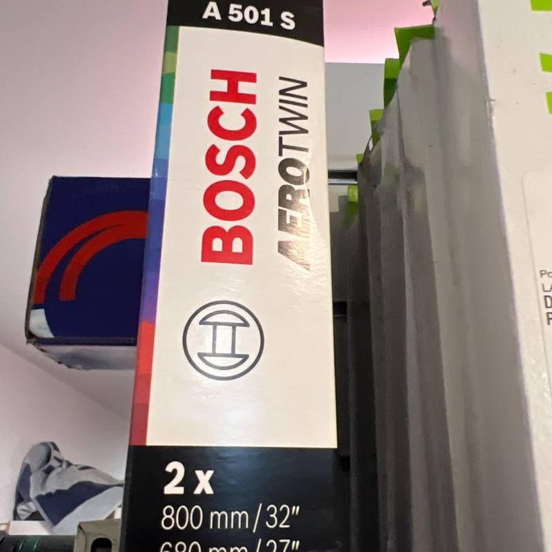 Balais d'essuie-glace avant Aerotwin Bosch A 501 S